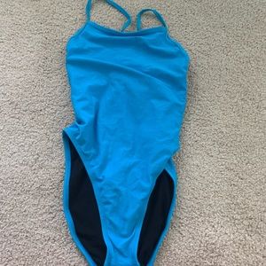 Jolyn one piece size 30